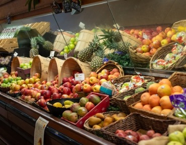 Handpicked, non-GMO seasonal fruits and vegetables from local growers in Durango.