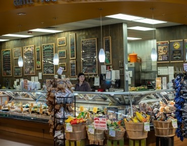 A fresh, made-to-order gourmet sandwich served alongside organic salads and house-made soups for a quick and healthy lunch in Durango.